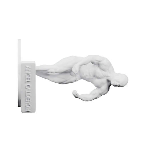 Скульптура ангела в падении