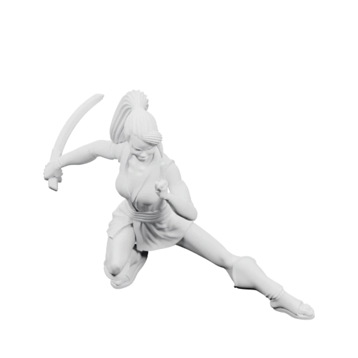 Женщина в боевой позе