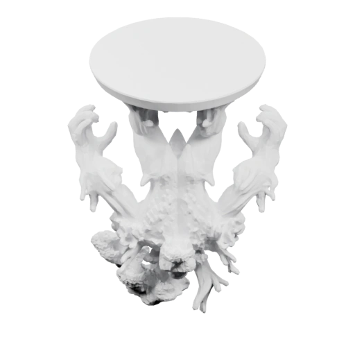 Стол с изящными резными деталями