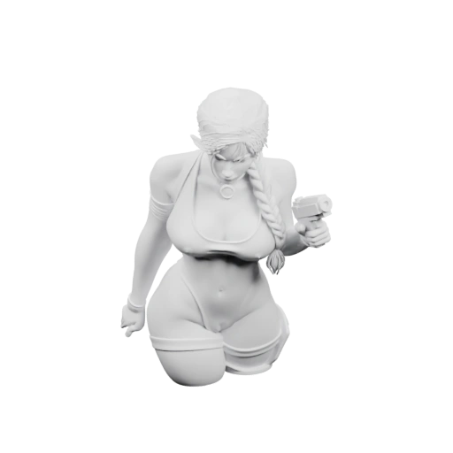 Женщина в боевой позе