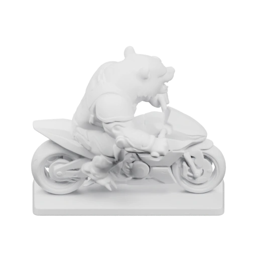 Механический медведь управляет мотоциклом