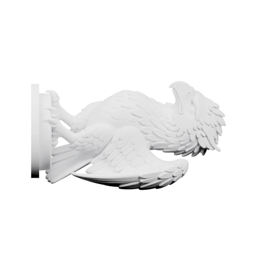 Статуя птицы с крыльями