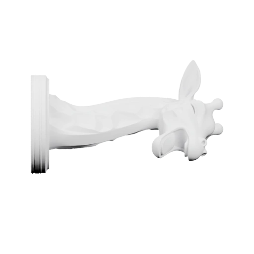 Смеющийся жираф с выразительными чертами