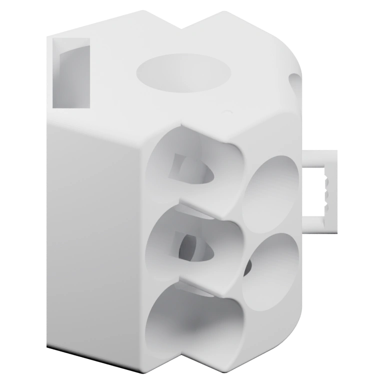 Имеет несколько отсеков и выступающие элементы для фиксации предметов