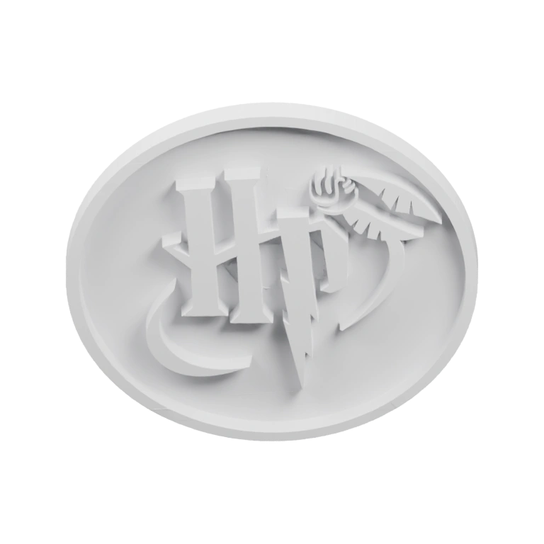 Гравировка с символами и крылом на плоской поверхности