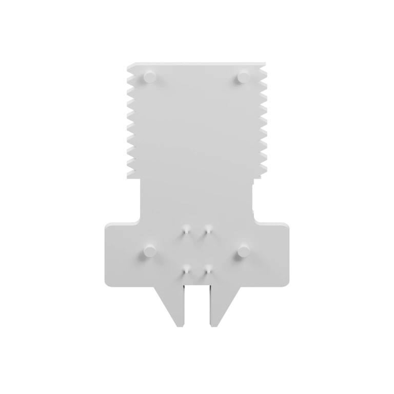 Имеет выступы и крепежные отверстия