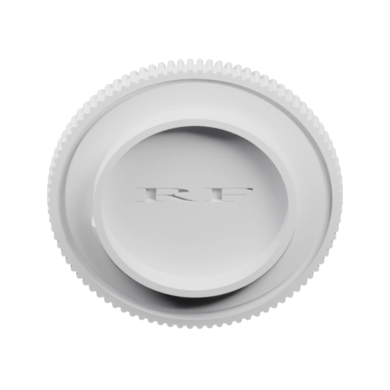 Узкая форма с четырьмя колесами и детализированными элементами кузова