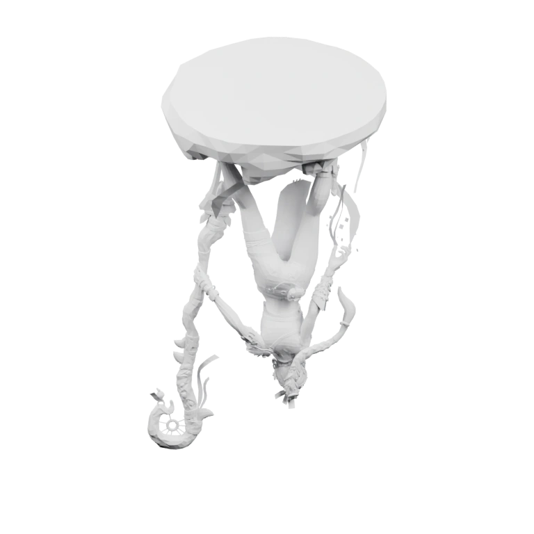 Воинка с оружием стоит на круглой подставке