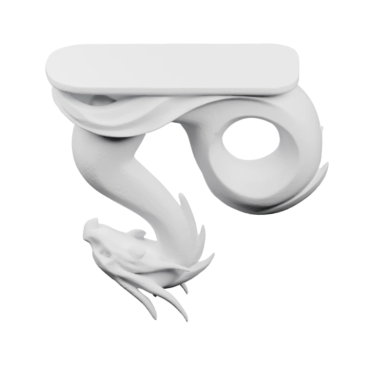 Удлинённая фигура с изогнутым телом и головой, украшенной рогами