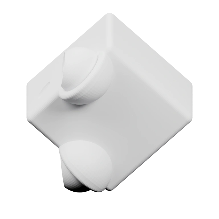 Имеет геометрическую форму с отверстиями и выступами