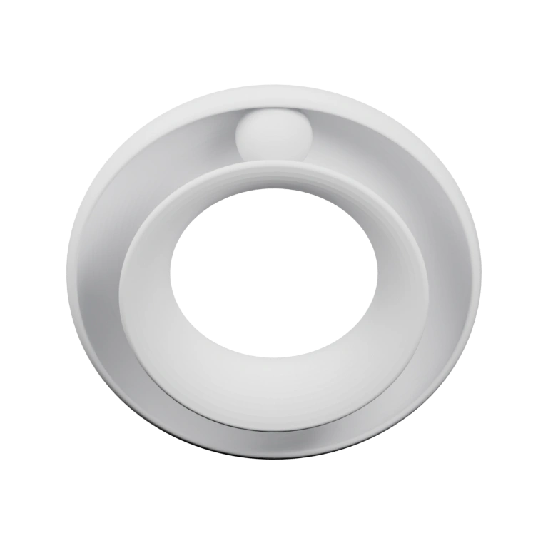 Сидящее животное с поднятым хвостом и ушами