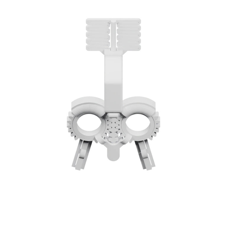 Плоская форма с выступами и отверстиями для крепления