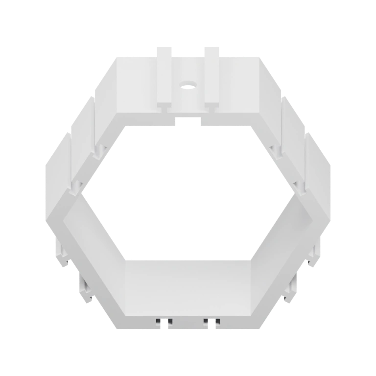 Фигурка с широкой шляпой и крыльями, украшенная деталями на вершине