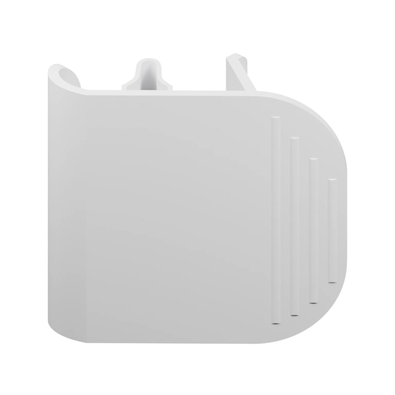 Имеет вырезы в виде сетки, верхняя часть с отверстиями