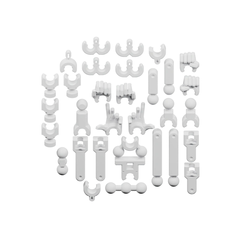 Симметричные крылья со складками и центральным элементом