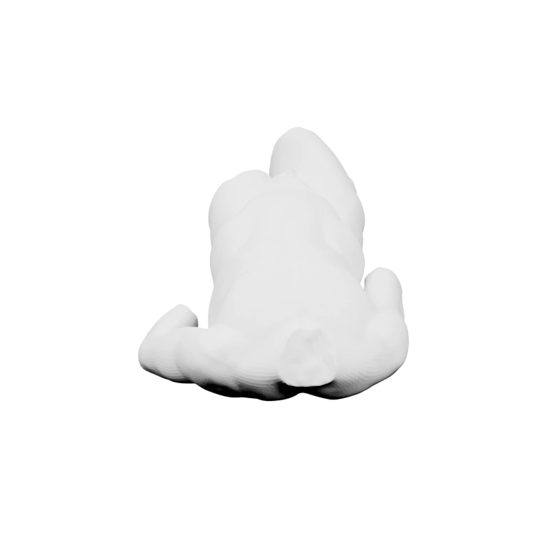 Имеет сложную форму с отверстиями и выступами