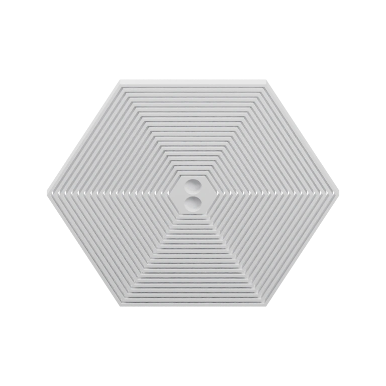 Высокий цилиндрический объект с витой поверхностью