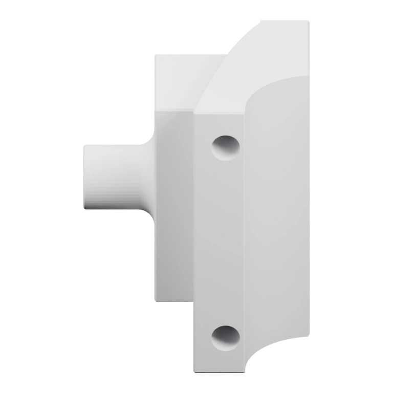 Имеет форму с отверстиями для фиксации и выступами для соединения