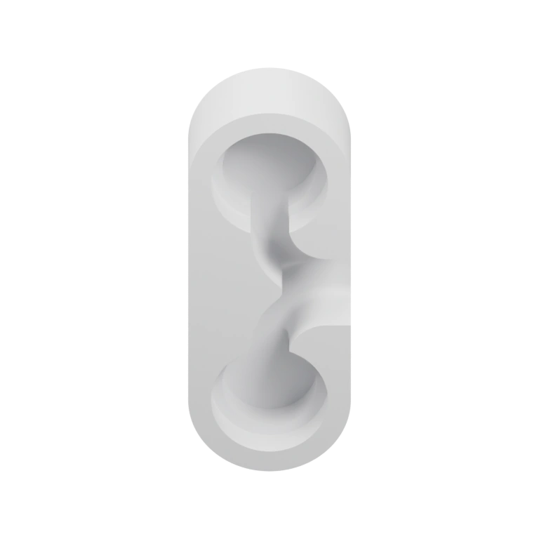 Имеет форму с отверстием и выступом для фиксации