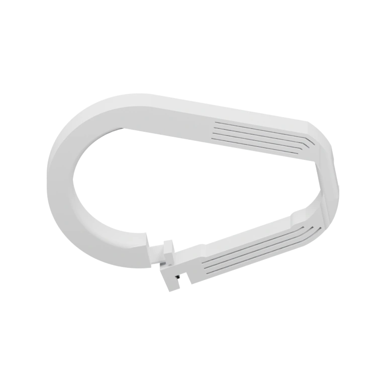 Воин с мечом стоит на камне, держит оружие, в боевой позе