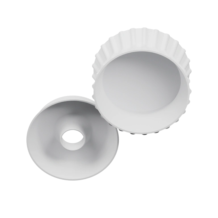 Цилиндрический предмет с отверстием сверху и символом на боковой поверхности