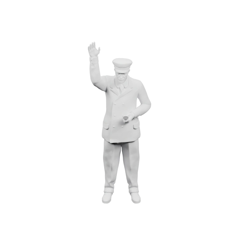 Человек в форме с кепкой, поднимает руку, держит предмет