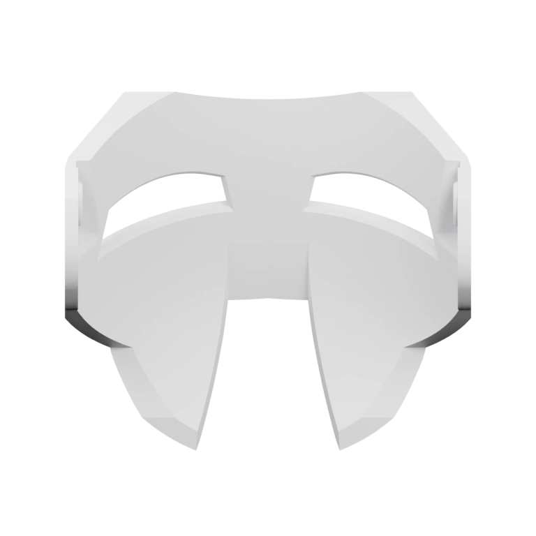 Симметричная конструкция с вырезами для глаз и ушками